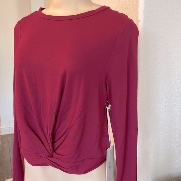NWT. Ivoire Long-sleeve Blouse - Picture 7 of 7